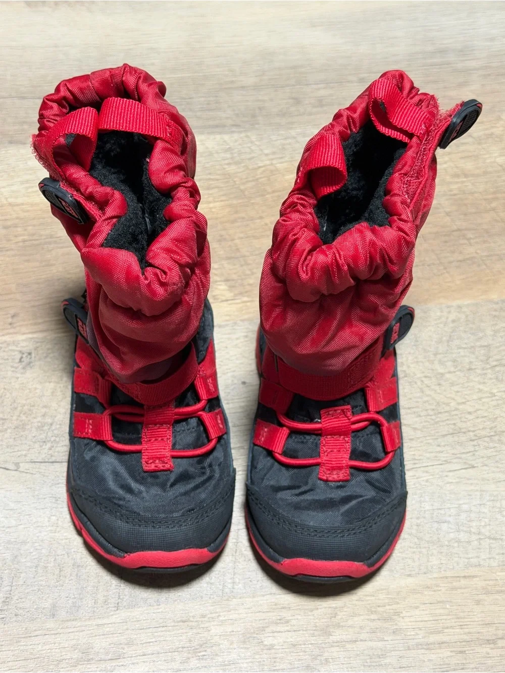 Stride Rite Made2Play Boys Waterproof Winter Sneaker Boots Size 5M Toddler